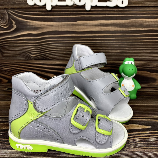 Сандалии Тотта